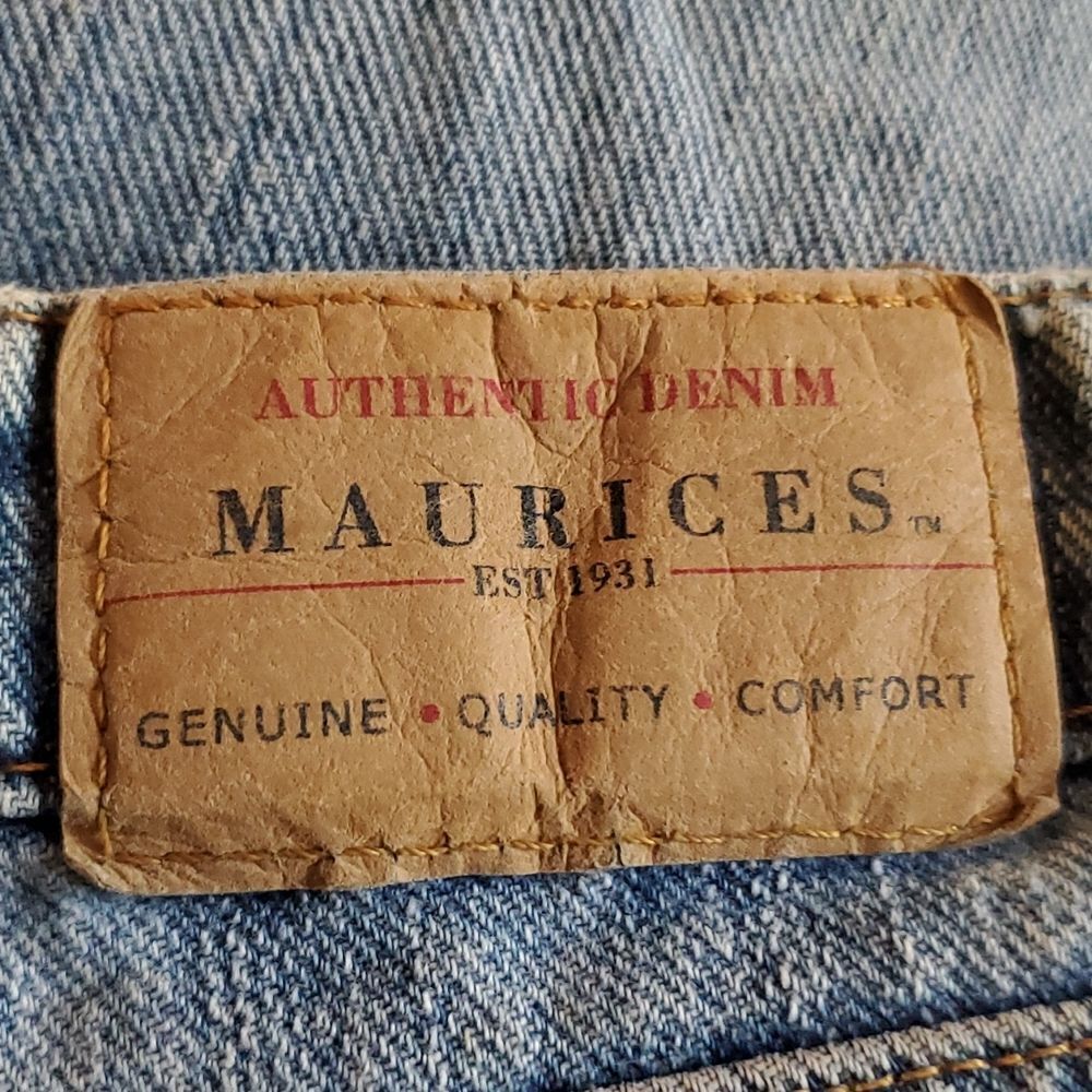 Matrices Jeans Low Rise Flares 7/8 Short - Picture 7 of 9
